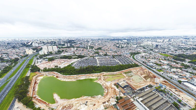 Orlando e Carla Morando vistoriam obras do Piscinão Jaboticabal com 65% executado