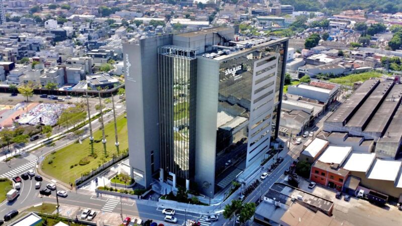 Hospital São Luiz São Caetano realiza cirurgia inédita no ABC Paulista com óculos de realidade aumentada